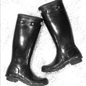 Size 7 Black Gloss Hunter Boots